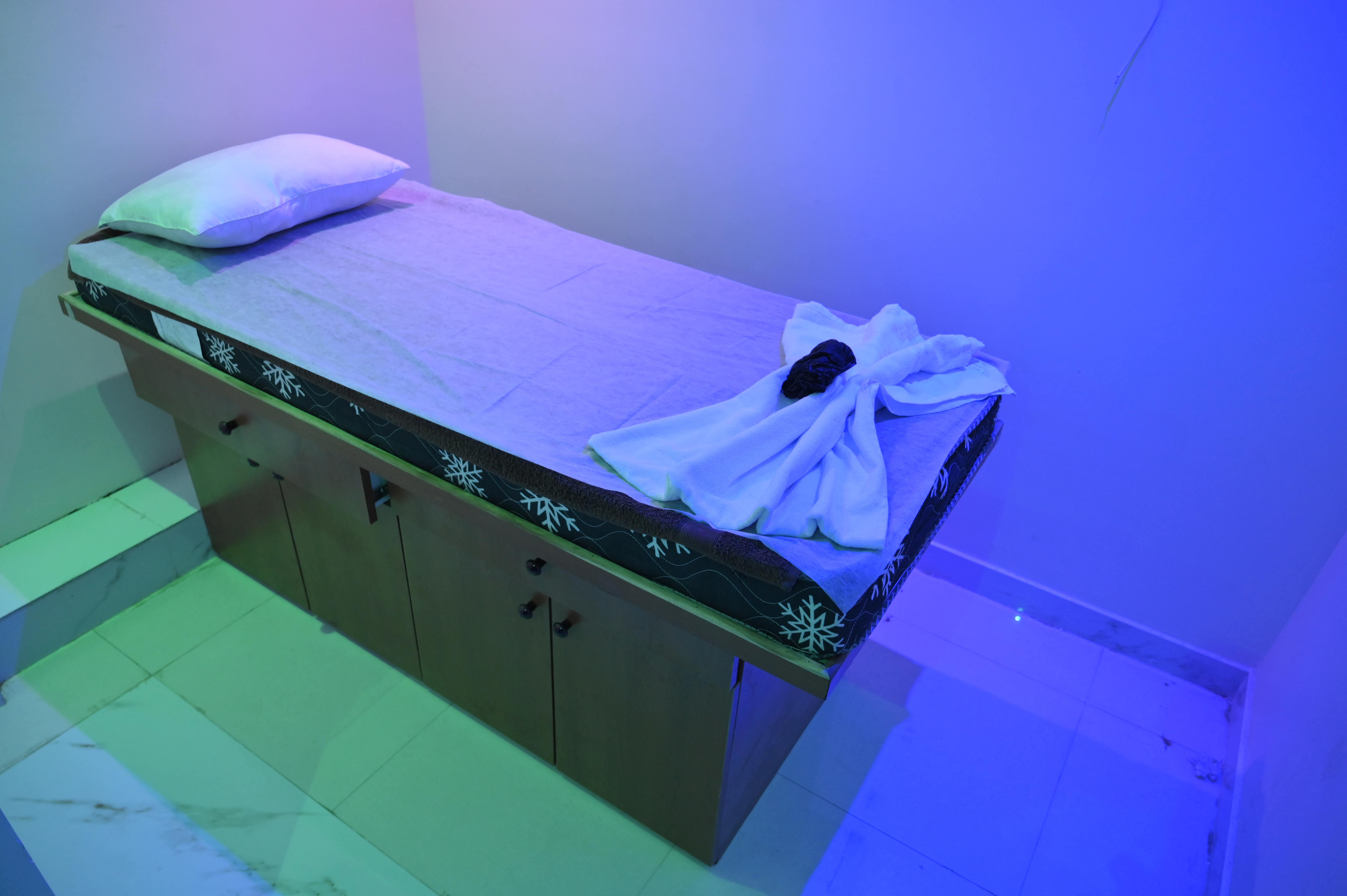 Best Blue Radiance Spa interior photo 27