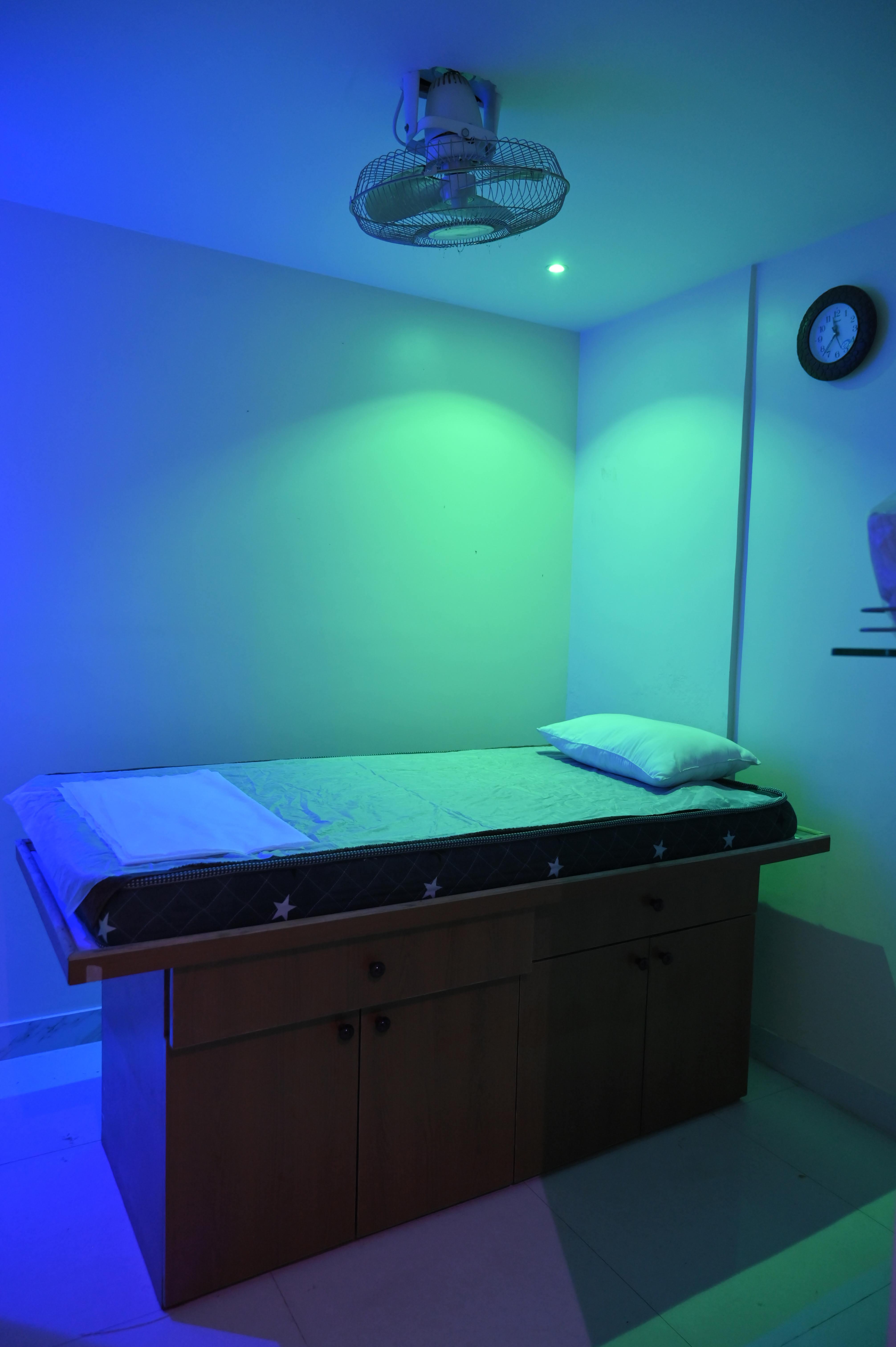 Best Blue Radiance Spa interior photo 10