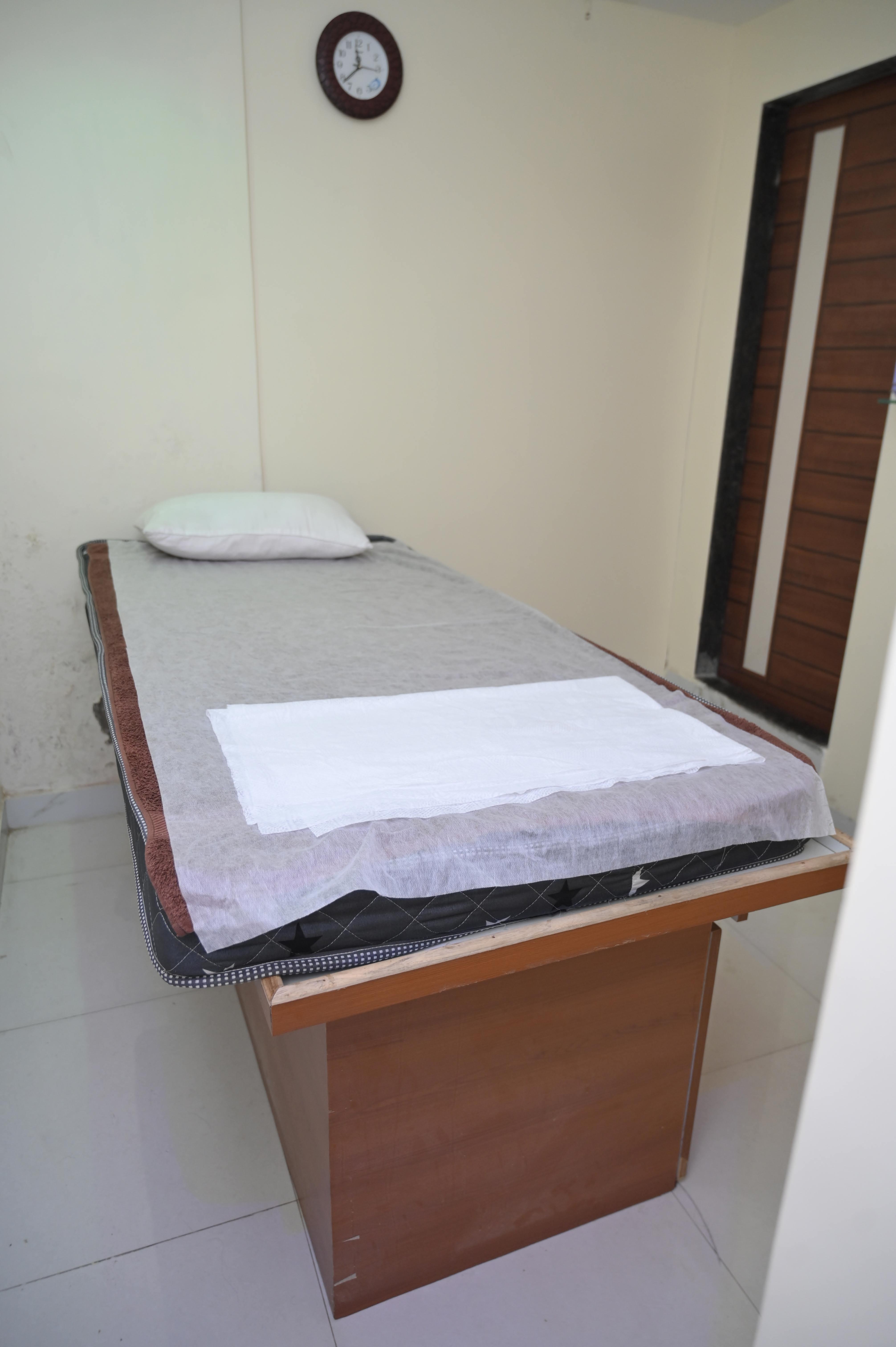Best Blue Radiance Spa interior photo 12
